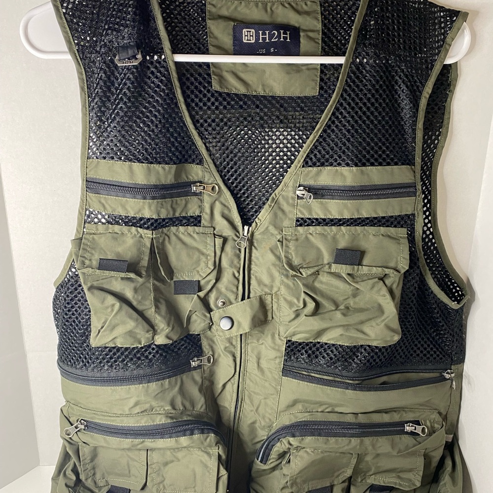 H2h Men's Green Tactical Vest - image 1